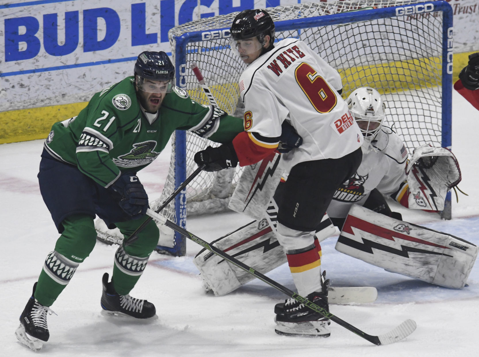 Thunder hockey vs. Florida